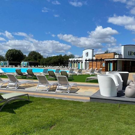 The Sunflower Luxury Caravan At Tattersall Lakes Hotel Tattershall Exterior photo